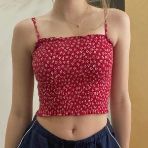 Cute little scrunch top